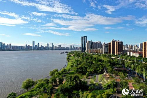 江西降雨集中期結(jié)束 南昌藍(lán)天白云風(fēng)景如畫