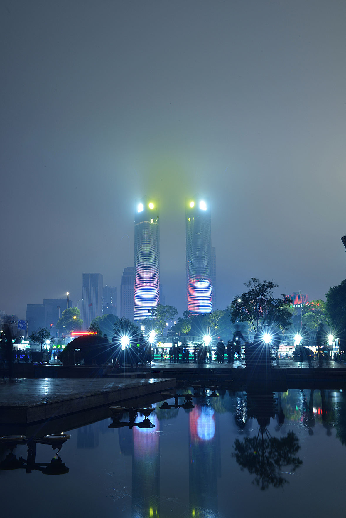 南昌之夜，流光溢彩下的現代詩篇